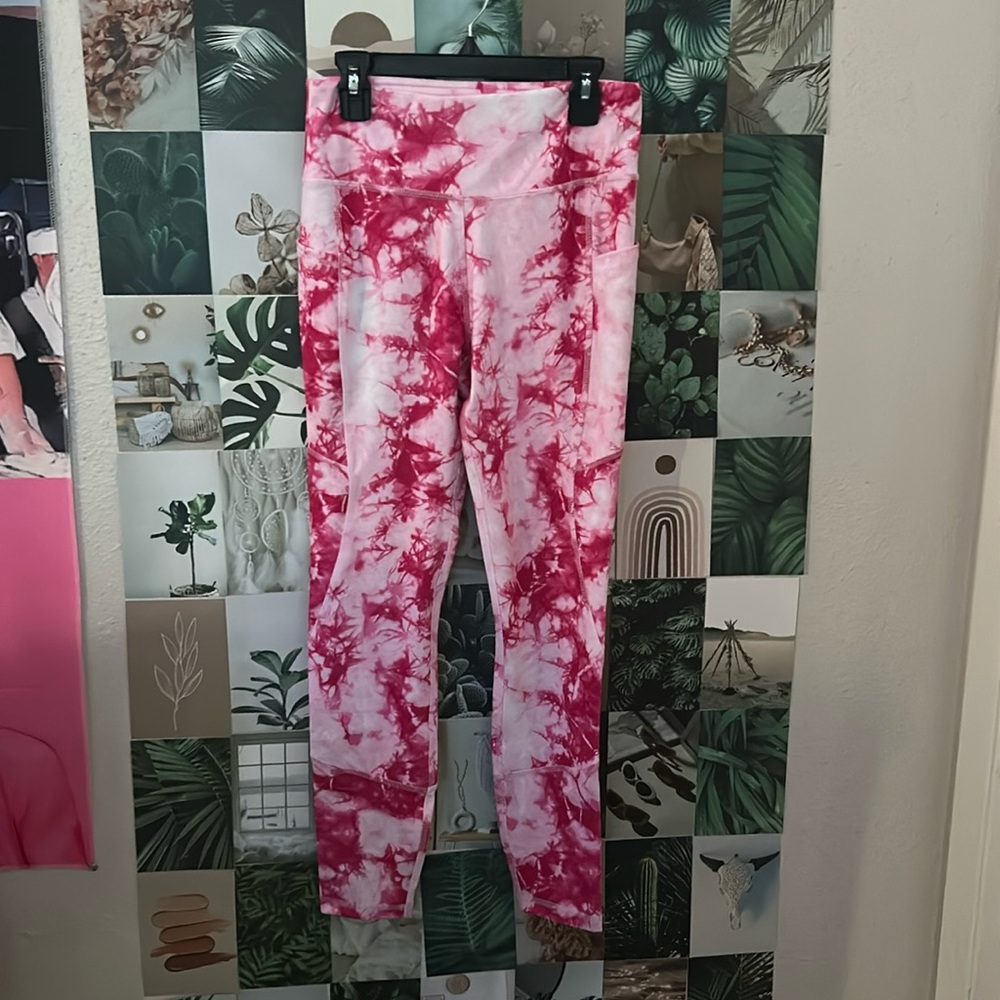 ☑️Size S gottex pink and white leggings